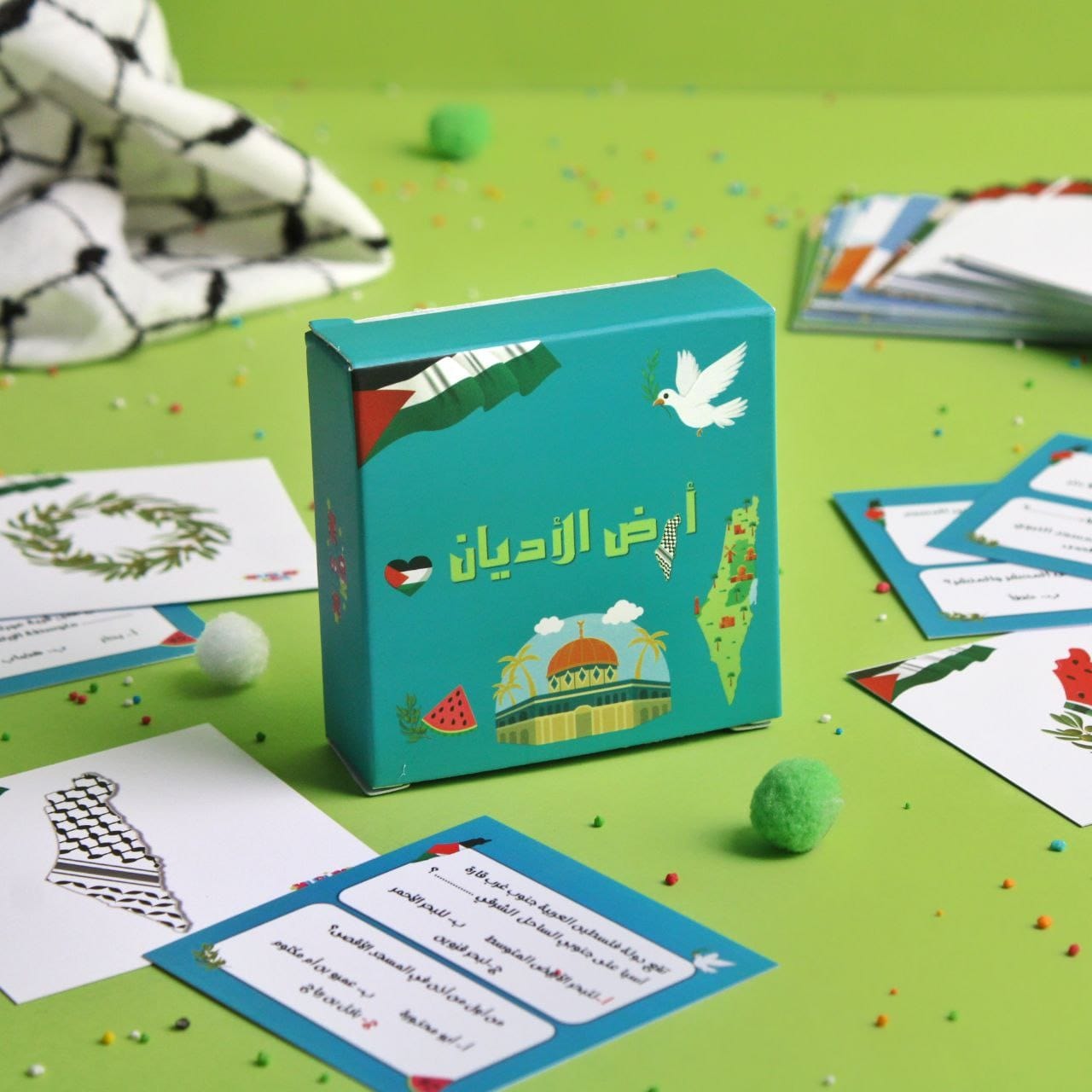 أرض الأديان — بطاقات مسابقات عن فلسطين — علبة أرض الأديان وبطاقات اللعبة